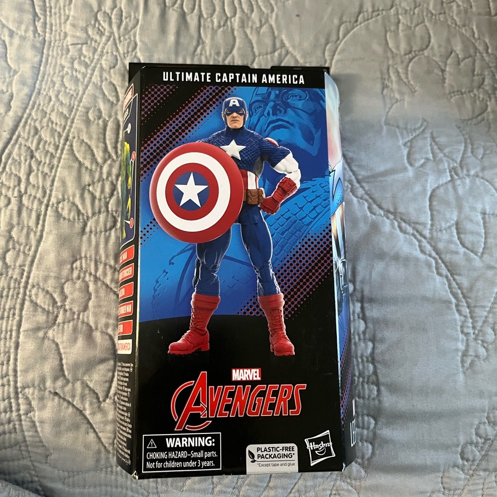 Marvel Legends Captain America Figure with Red, White, and Blue
